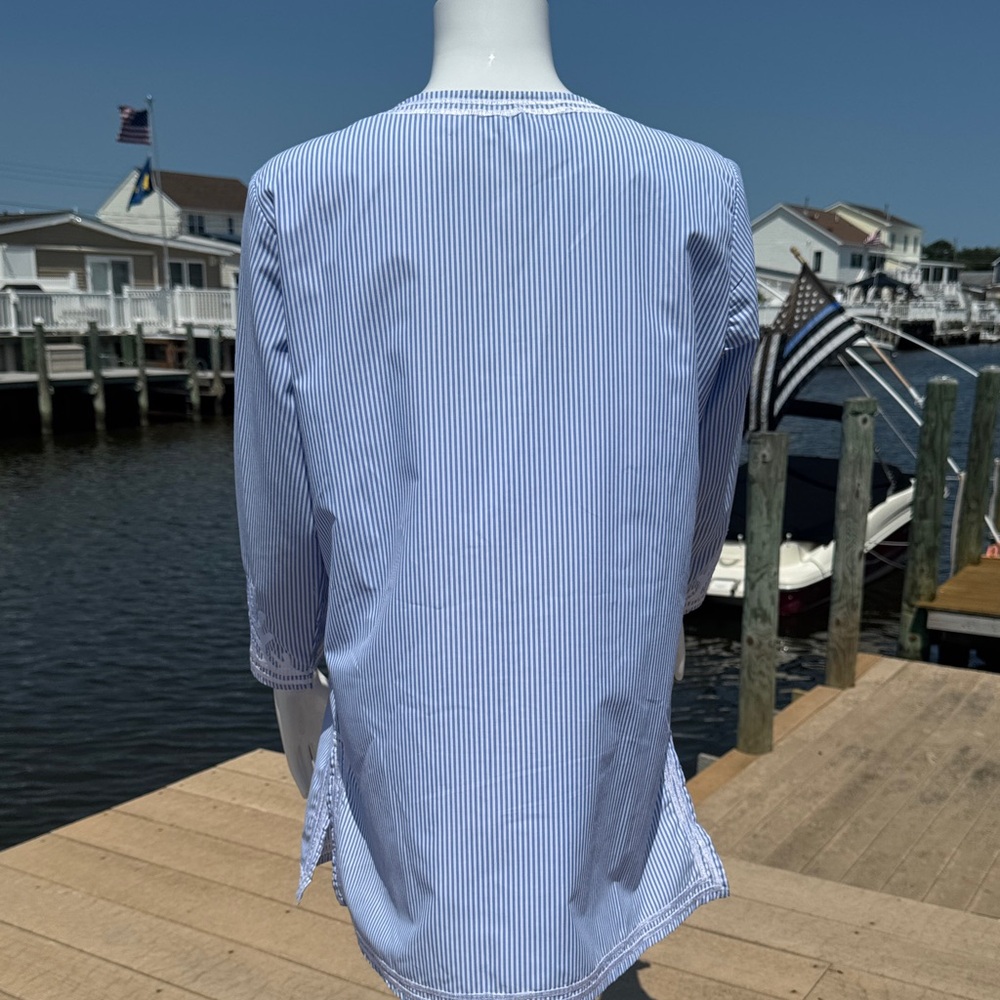 Blue and White Embroidered Tunic Top - Picture 3 of 15